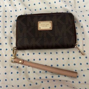 Michael Kors Wristlet